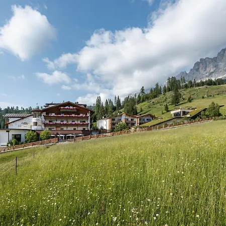 Moseralm Dolomiti Hotel 4*